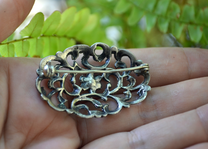 Brosa argint vintage, estetica Neo-Baroque [3]