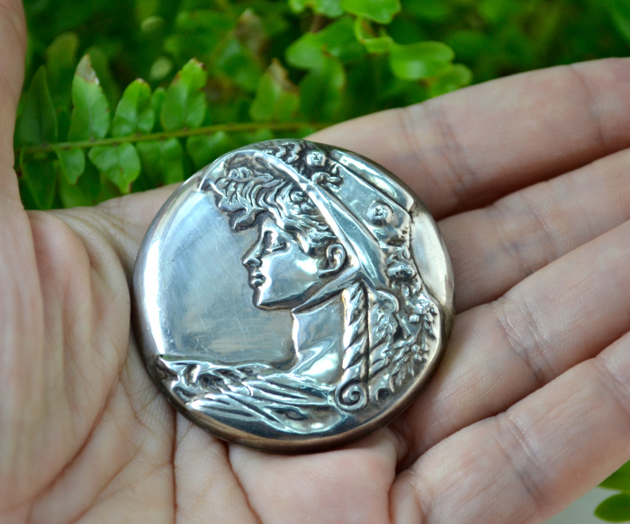 Brosa argint vintage model camee Lady art nouveau liberty atelier italian [2]