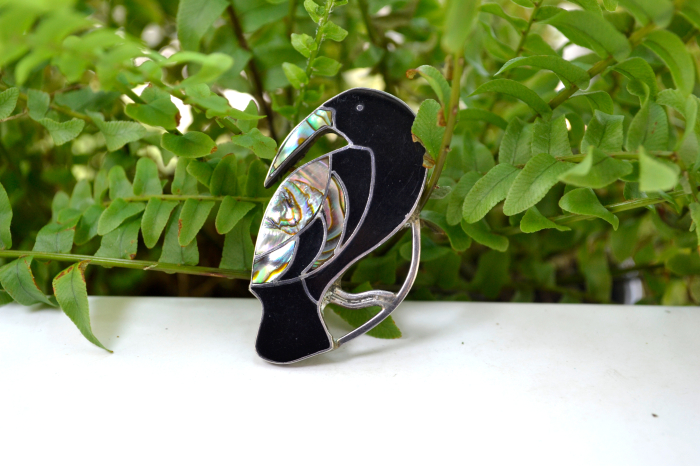 Brosa argint vintage, Tucan, onix si abalone [2]