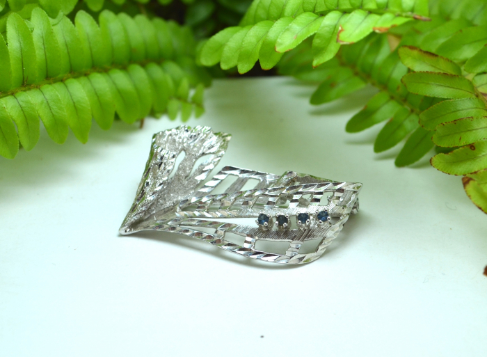 Brosa din argint vintage, rodiata, cristale Sapphire CZ [4]