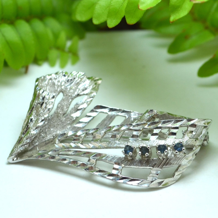 Brosa din argint vintage, rodiata, cristale Sapphire CZ [4]