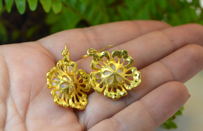 Cercei din argint placati aur smaralde perle naturale [3]