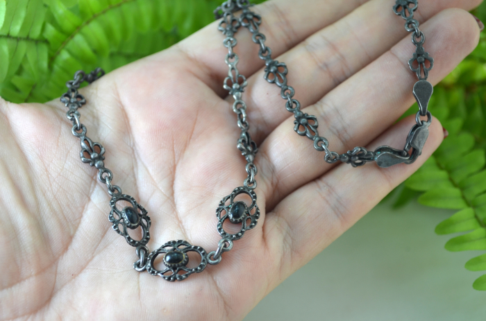 Colier argint vintage model simbol regal Fleur de lis onix [2]