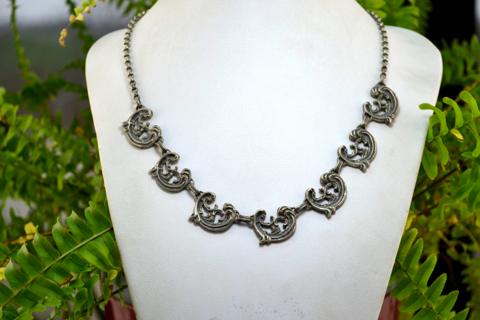 Colier baza gatului argint vintage estetica Rocaille semnat ateleir egrman bas [2]