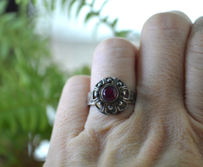 Inel argint vechi Floral cluster, rubin A Vintage Collection [2]