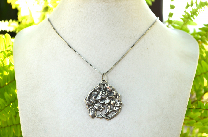 Lant argint pandant argint interbelic antic motive florale stil art nouveau [4]