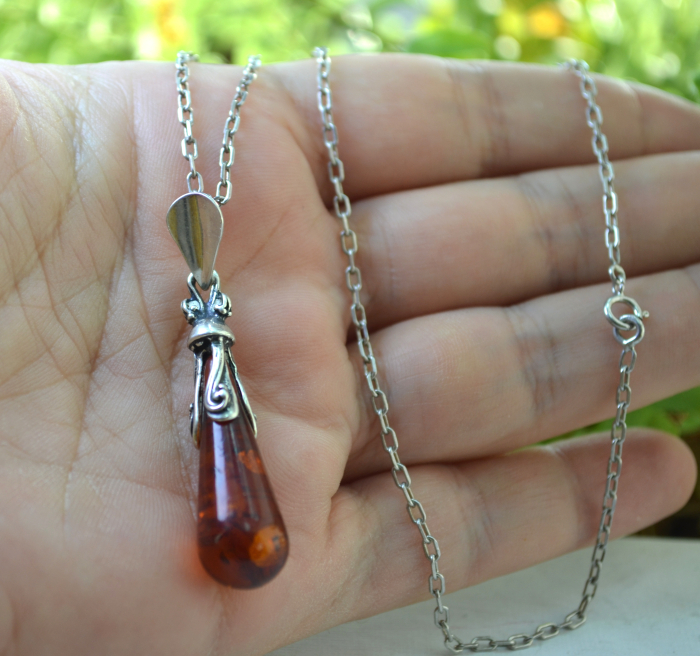 Lant argint vintage cu pandant chihlimbar design biomorphic [2]