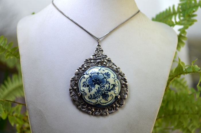 Lant argint vintage cu pandant portelan Delft [4]