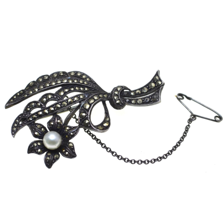 REDUCERI - Brosa argint Art Deco, marcasite si perla A Vintage Collection