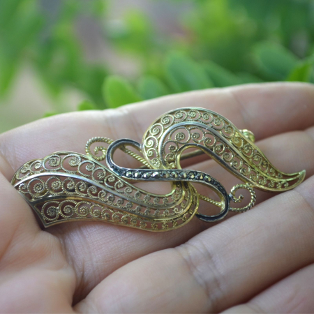 Brosa argint aurit vintage, filigran si marcasite A Vintage Collection [1]