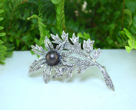 Brosa argint Armurariu vintage, marcasite si perla neagra [3]