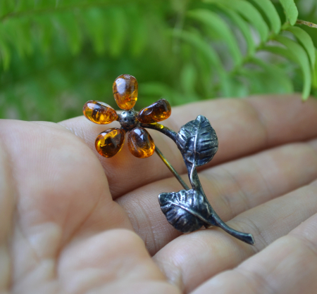 Brosa argint vintage, Floare, chihlimbar baltic A Vintage Collection [1]