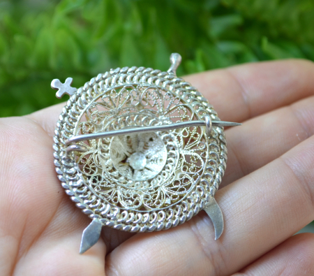 Brosa argint vintage, model Scut medieval [2]