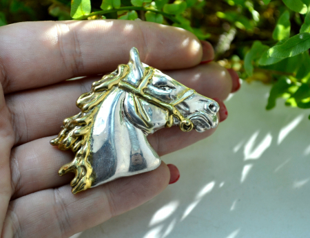 Brosa pandant argint vintage model Cap de cal lucrata manual tehnica elecroform semnata casa bijuterii Israel bat-ami [1]