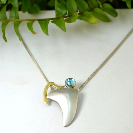 Colier argint baza gatului modernist Space Age decorat Blue Crystal accente aur [3]