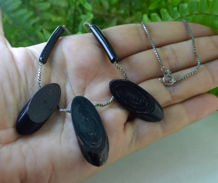 Colier argint vintage, Coral negru [2]