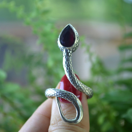 Inel argint vintage Snake, granat natural A Vintage Collection [3]