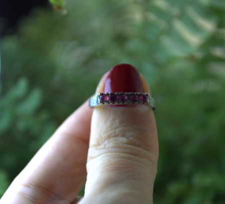 Inel Eternity argint vintage cu 5 rubine | A Vintage Collection [1]