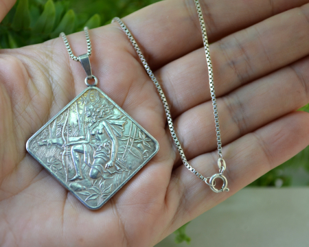 Lant argint cu pandant argint 999, Zeita vanatorii Diana [1]