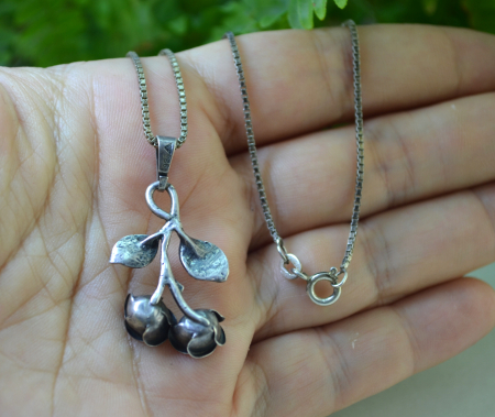 Lant argint cu pandant vintage, model "Trandafir", semnat [2]