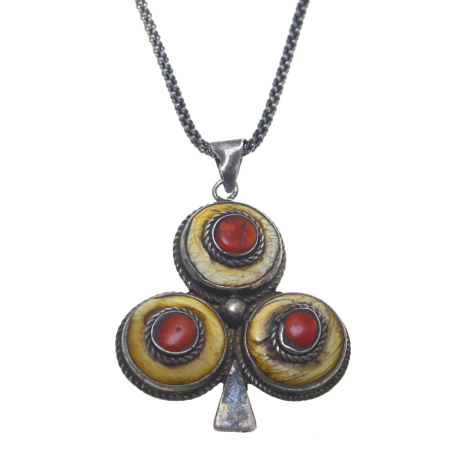 Coliere si lanturi argint - Lant argint cu trifoi oriental vintage, coral rosu A Vintage Collection