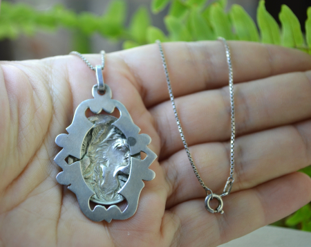 Lant argint pandant romanesc vechi, profil feminin A Vintage Collection [2]