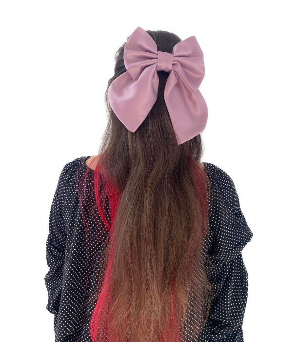 Funde mari de prins in par diverse culori. [2]