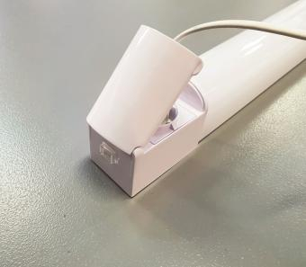 APLICA LED DE BAIE CU PRIZA INCORPORATA 15W LUMINA RECE [2]