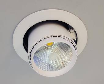 SPOT LED ORIENTABIL 35W LUMINA RECE [3]