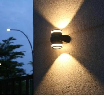 Iluminat - APLICA LED DE FATADA 10W