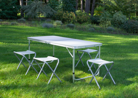 Accesorii camping si drumetii - Masa de camping pliabila + 4 taburete albe