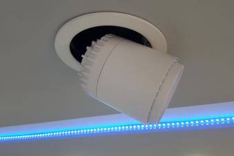 SPOT LED ORIENTABIL 35W LUMINA RECE [1]