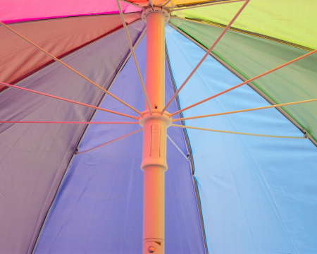 Umbrelă de plajă multicoloră [2]