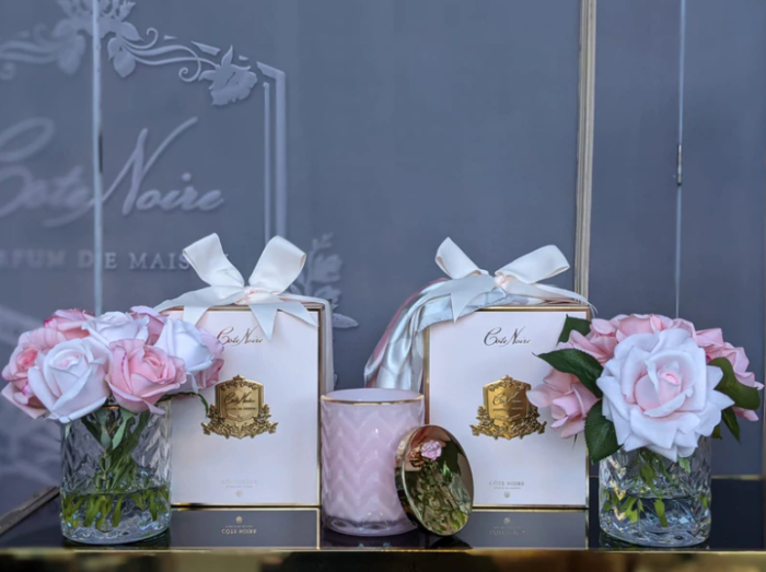 Aranajament floral Herringbone trandafiri roz sticla transparent [5]