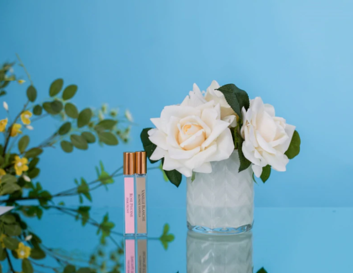 Aranjament floral Herringbone Flower Cream Champagne trandafiri [2]