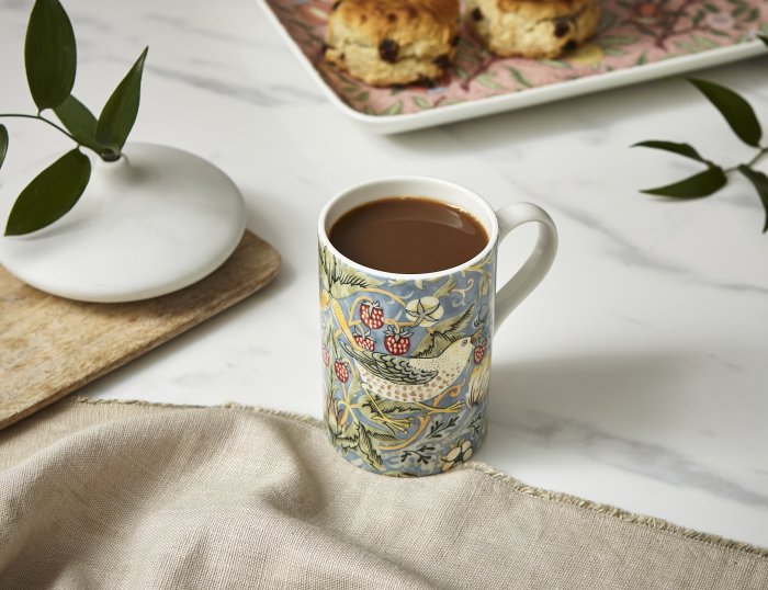 Cana Strawberry Thief - Chocolate colectia Morris&Co [3]