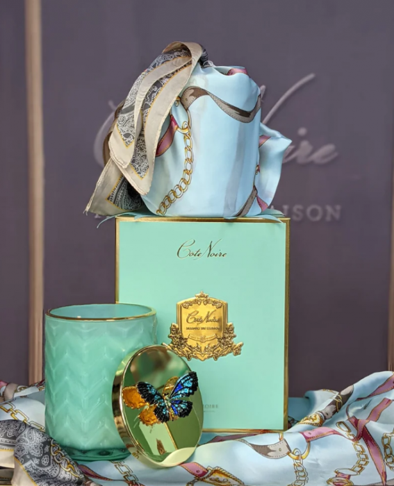 Lumanare parfumata bleu cu decor fluture pe capac si esarfa matase cadou [2]