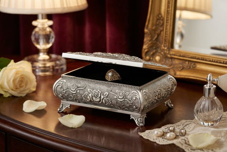 FEMEI - Cutie bijuterii argintata cu trandafiri, mica 9.5x7cm