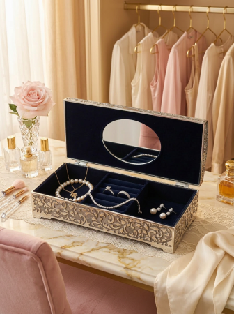 Cutie bijuterii argintata mare cu broderie