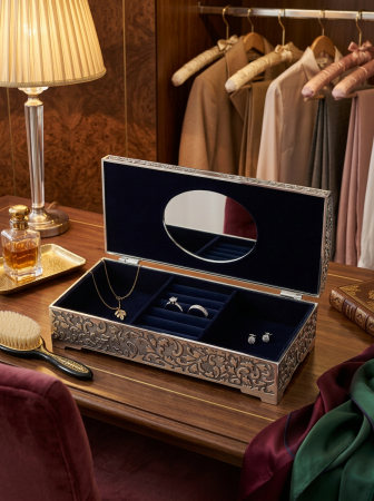 Cutie bijuterii argintata mare cu broderie [1]