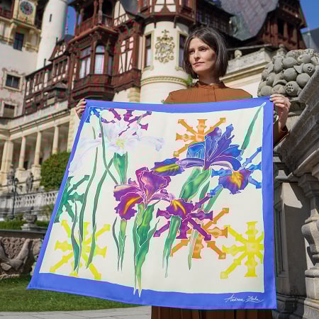 Esarfa matase imprimata "Blooming Hope" 90x90cm [6]