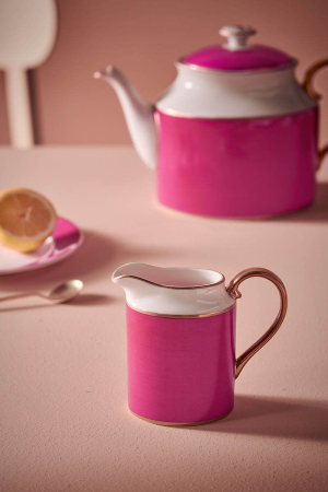8 MARTIE - Chique pink cremiera
