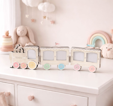 SUB 200 - Rama foto trenulet colorat cu lacase poze