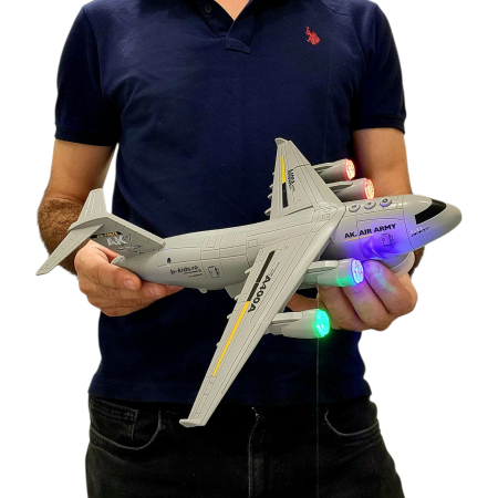 Avion de Transport Militar – cu Trei Mini Tancuri [2]