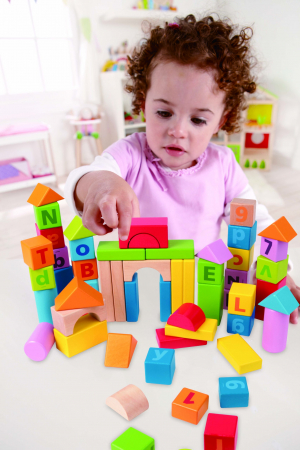 Cuburi din lemn de construit cu litere si cifre (80 piese in cutie) [2]