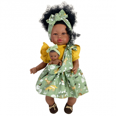JUCARII & JOCURI - Papusa Nines D'Onil, Maria Afro, cu sunete, cu bebelus, cu rochie verde, cu miros de vanilie, 45 cm