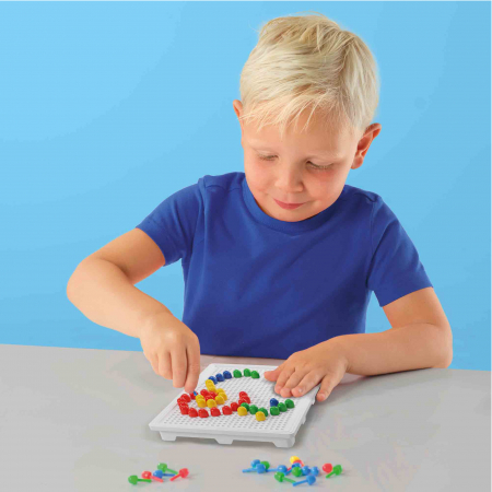 Set creativ mozaic pentru copii - Tabla compacta mozaic cu peg-uri colorate [1]