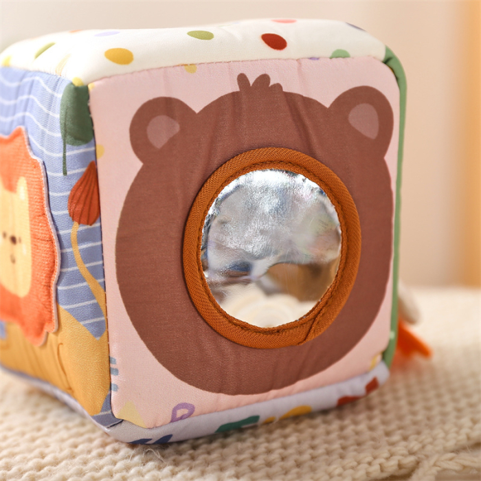 Cub senzorial Babysnugg, jucarie interactiva tip tissue box cu servetele, Montessori, 3+ luni, esarfe colorate, dezvoltare senzoriala, Animale [3]