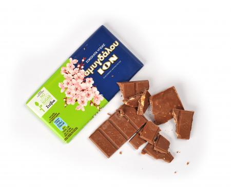 Produse fara zahar - CIOCOLATA NEAGRA CU MIGDALE FARA ZAHAR