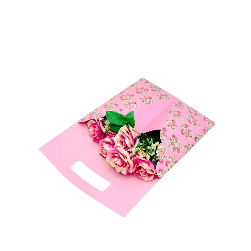 Aranjament deosebit cu buchet de trandafiri artificiali roz pal, 34x23 cm [2]